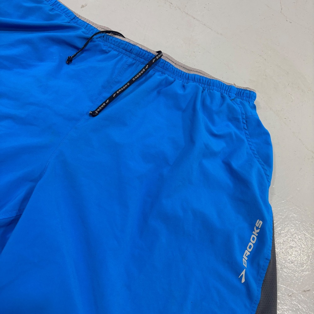 Brooks Mens Blue Running Shorts Mesh Panels Drawstring L 7 Inseam